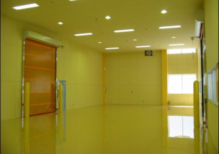 東山フイルム株式会社様　工場内クリーンルーム改修