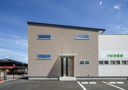 恵那市　有限会社グッドファーマシ―様　「つばめ薬局」　店舗併用住宅が完成しました。