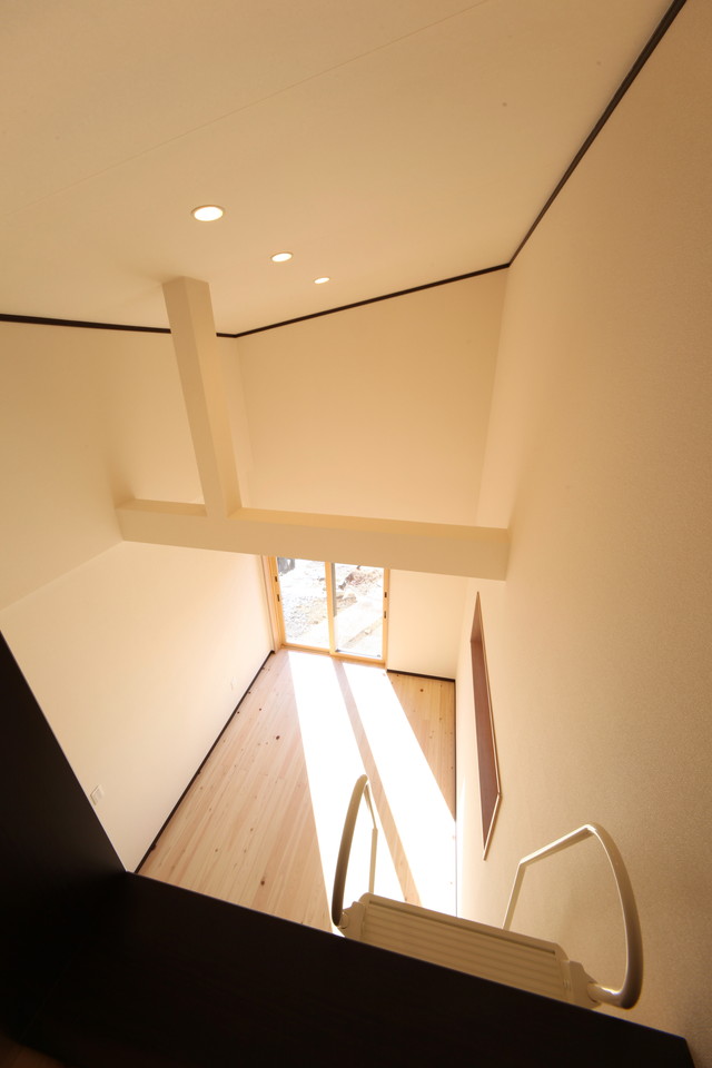 恵那市 丘の上に建つ平屋の家