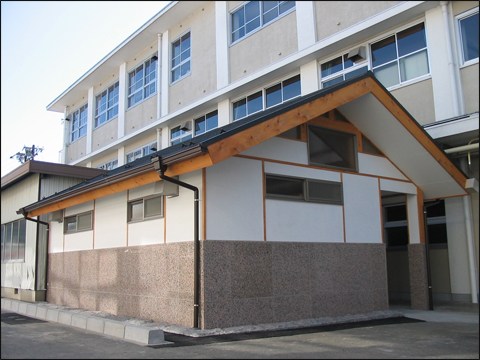 岐阜県立恵那農業高等学校　屋外トイレ　新築