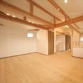 無垢材が気持ち良い居室