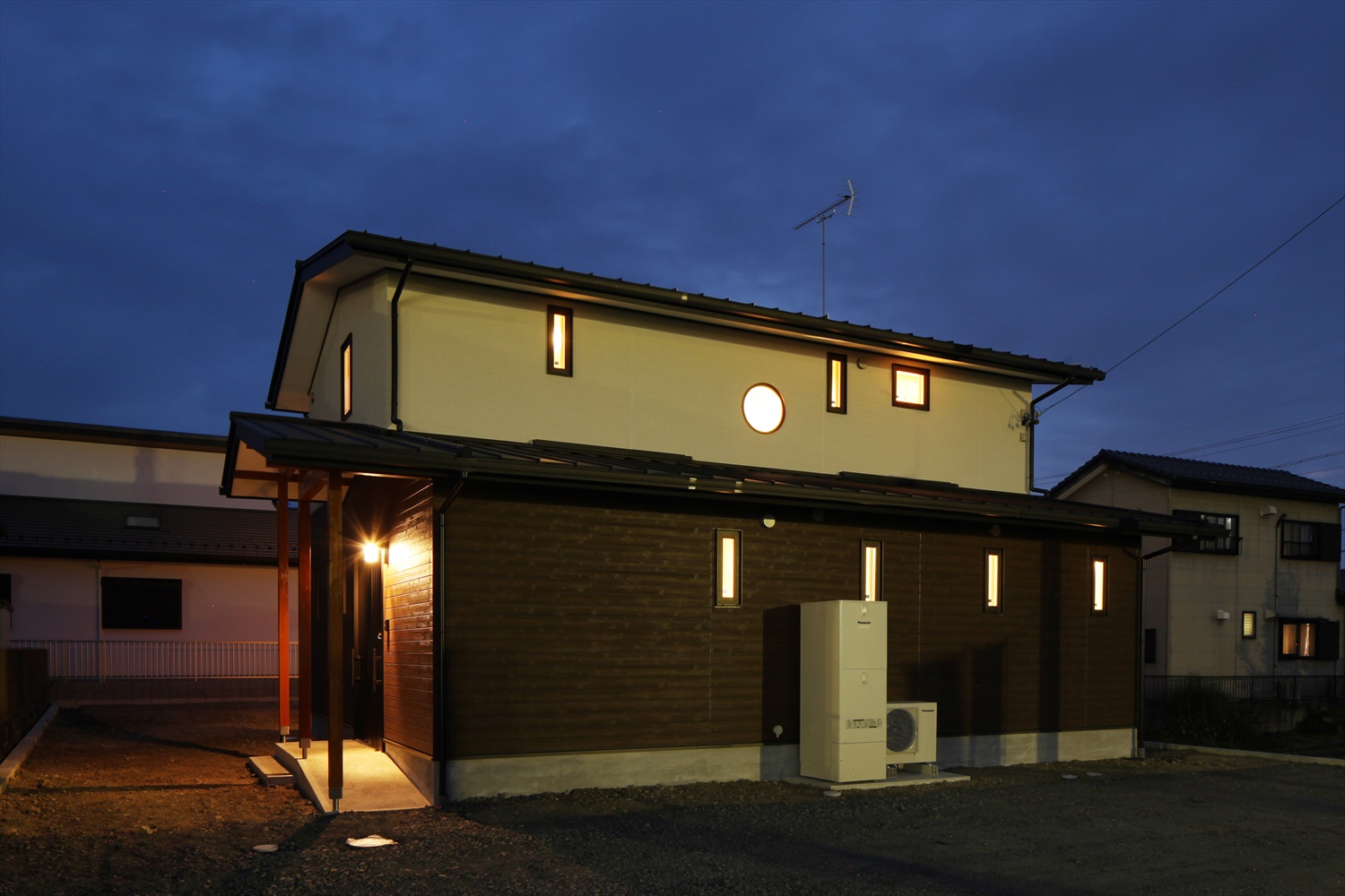 広い土地の一軒家