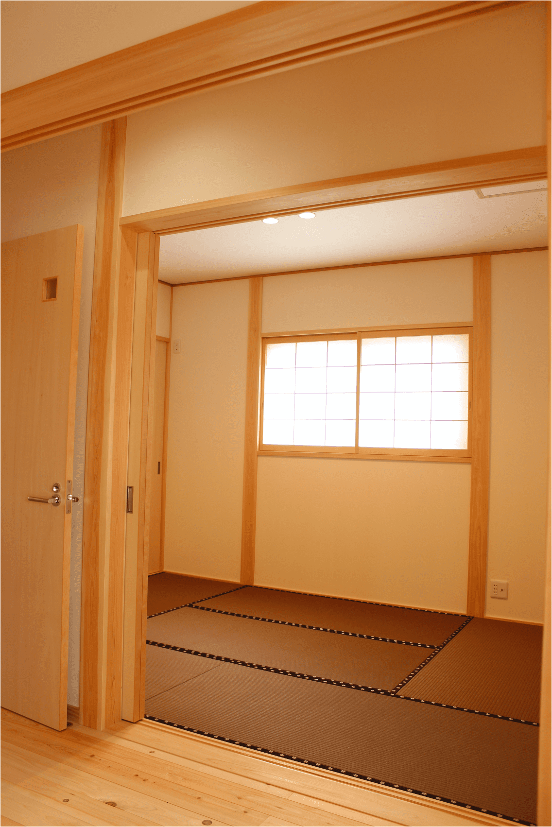 土間収納や階段付き小屋裏収納。収納充実の家づくり