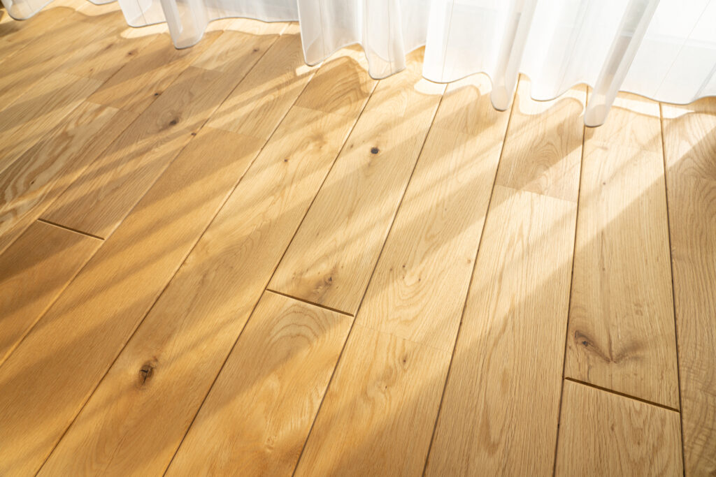 暖かい床材　無垢床