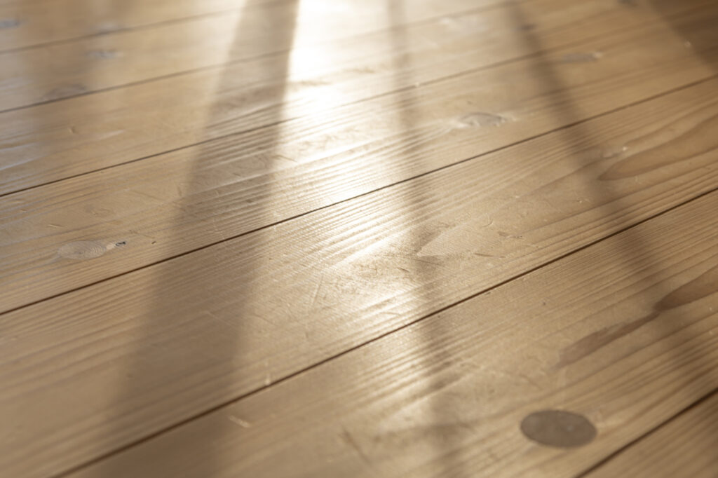 暖かい床材　無垢