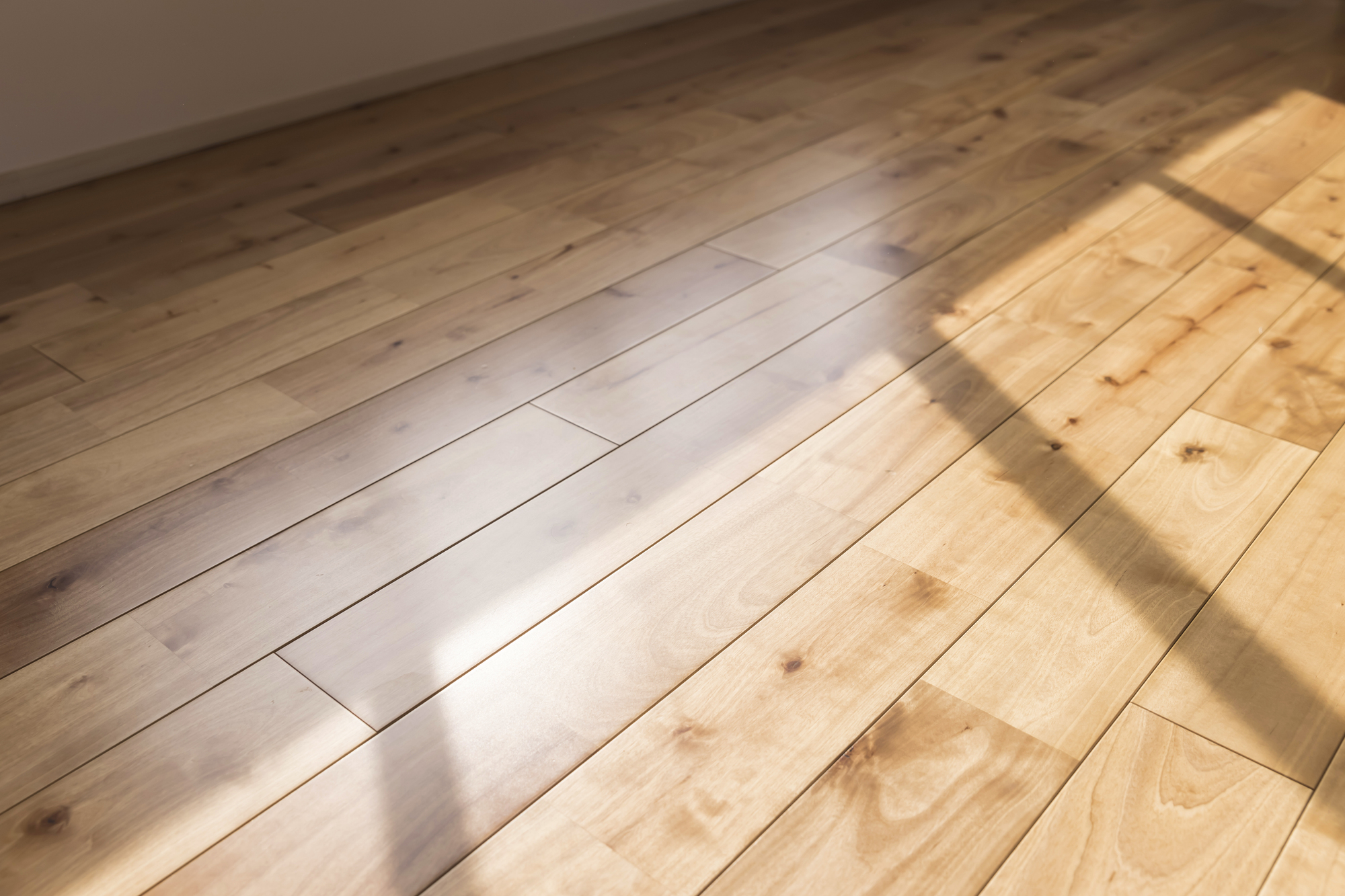 トラブル別に見る無垢床のメンテナンス方法