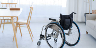 【2026年最新】バリアフリーリフォームの補助金一覧｜みらいエコ住宅や介護保険を解説