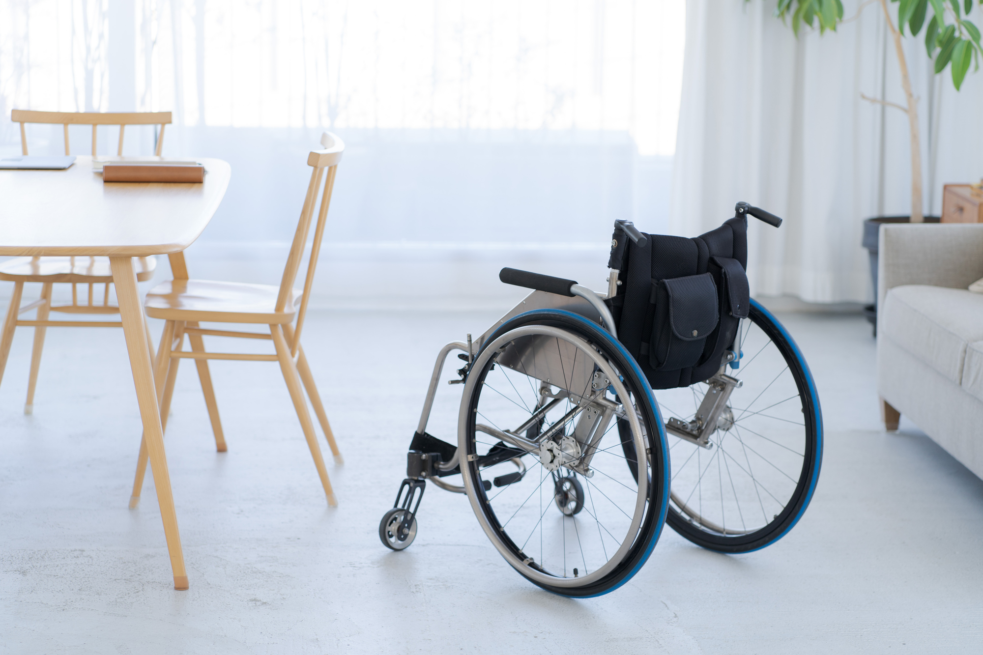 【2026年最新】バリアフリーリフォームの補助金一覧｜みらいエコ住宅や介護保険を解説