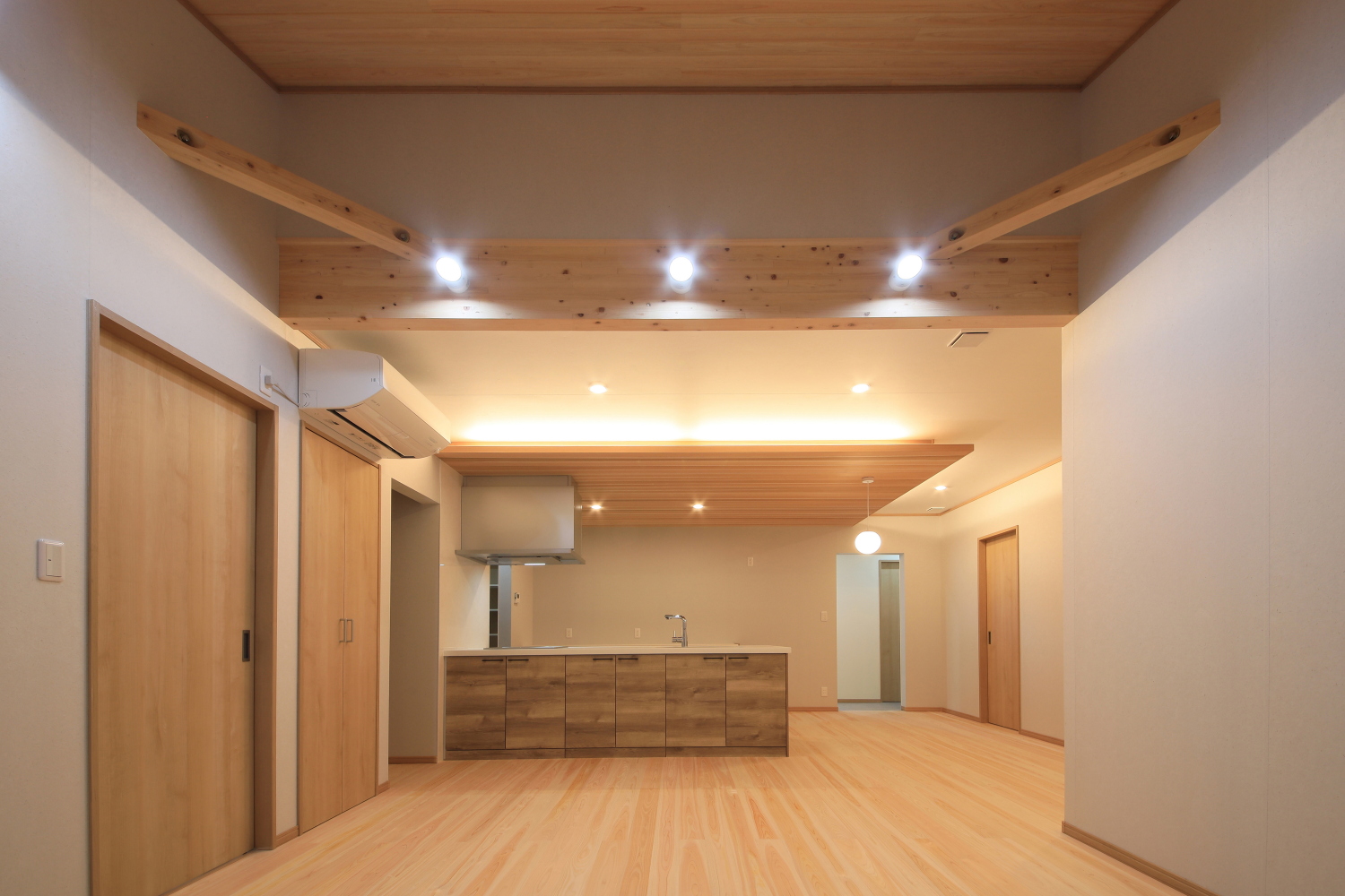 子世帯：広々DK