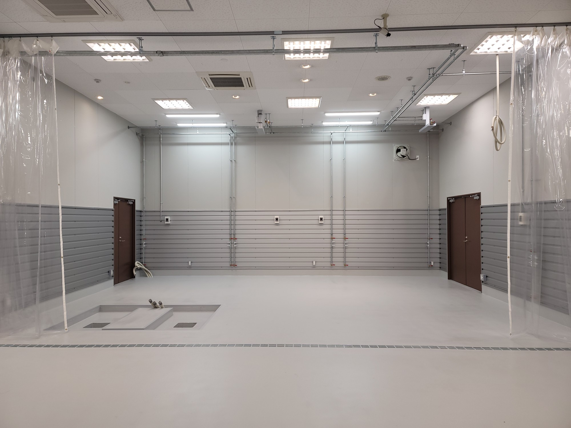 自動車整備場（ピット築造）