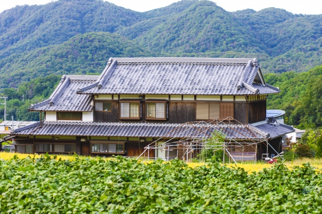 田舎の日本家屋